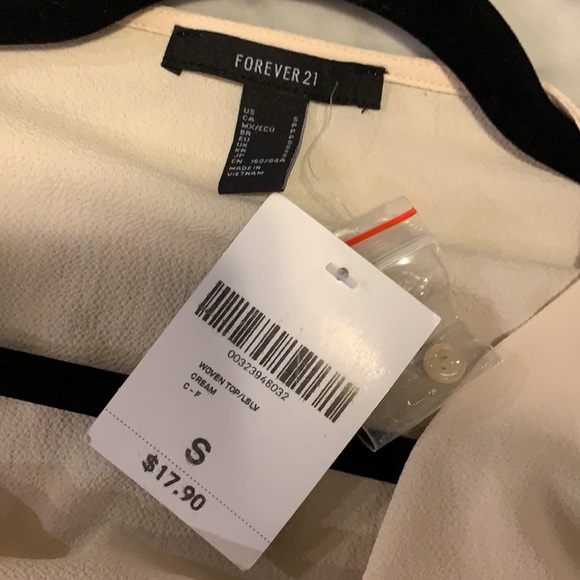 🆕 NWT Forever 21 Cropped Blouse in Cream Size Small - Picture 4 of 7
